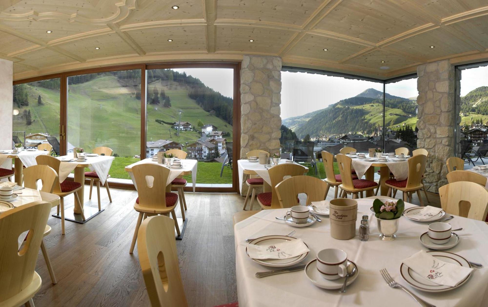 Garni La Tambra Otel Selva di Val Gardena Dış mekan fotoğraf